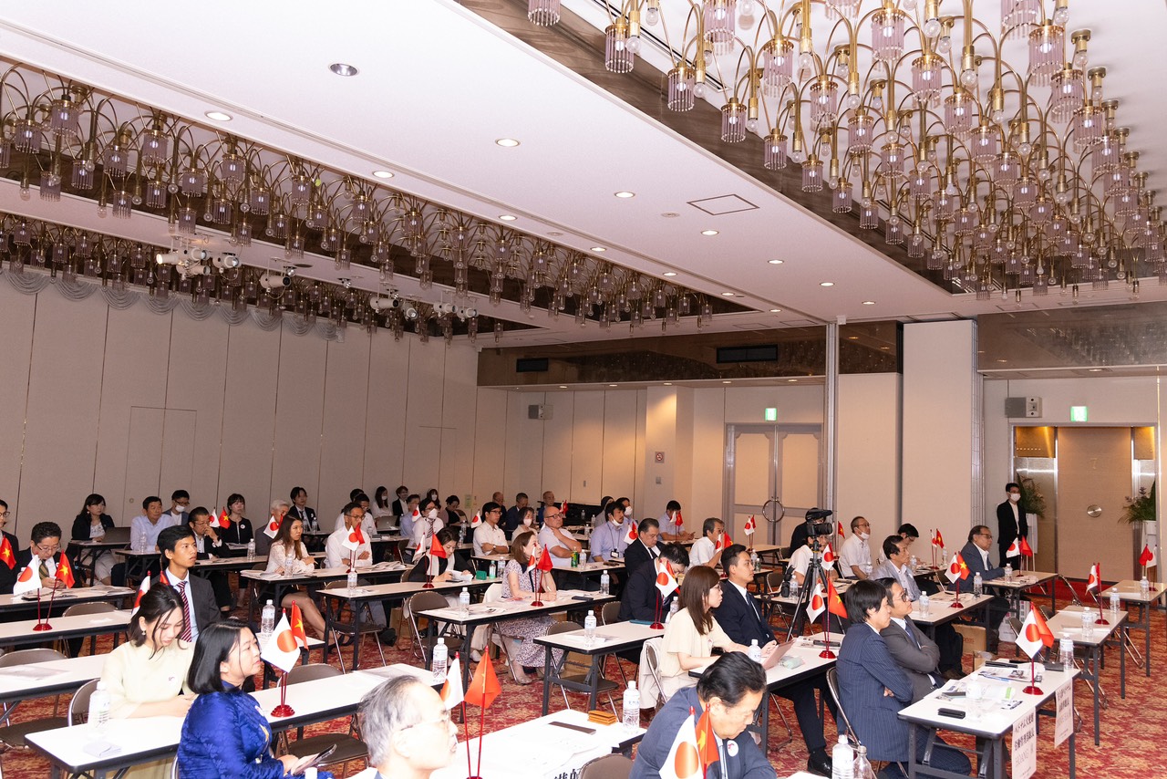 hoi-nhi-xuc-tien-10-1