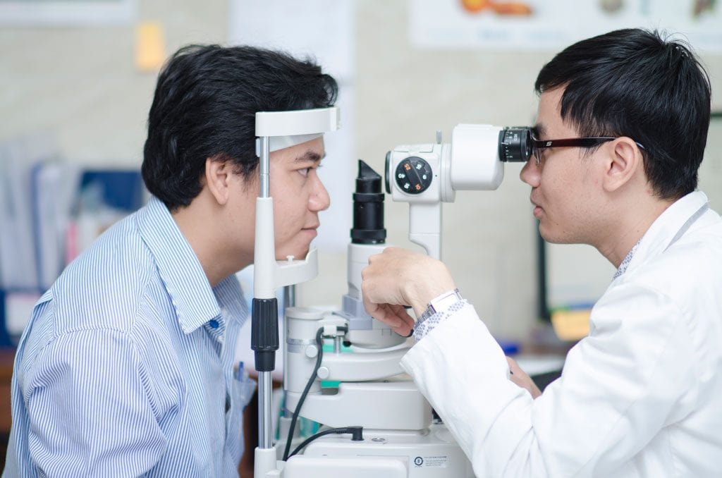 kiem-tra-thi-luc-mat mat-lac-co-tham-gia-chuong-trinh-thuc-tap-sinh-dieu-duong-duoc-khong