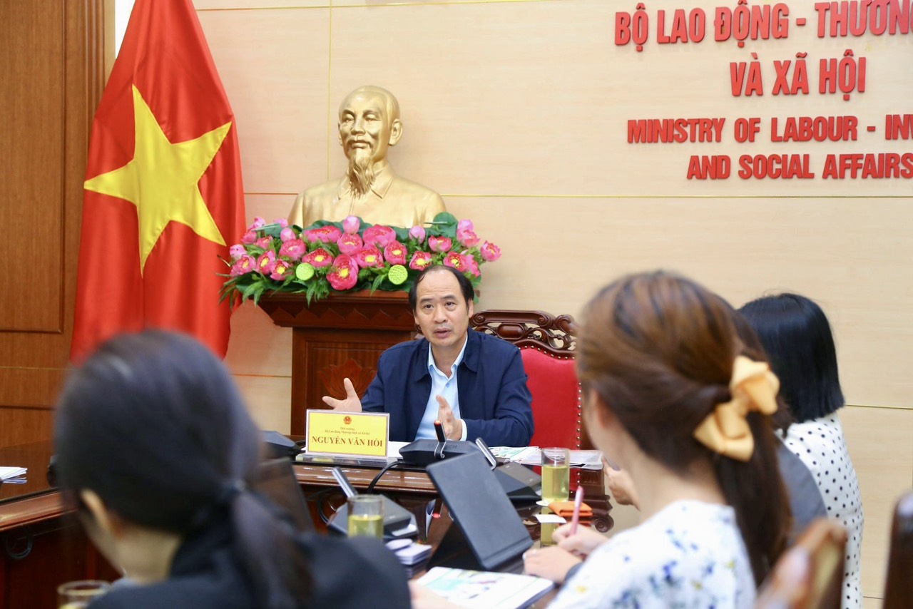 z4964085472180_65a49c36e9ce84fb335830509eb50dc9